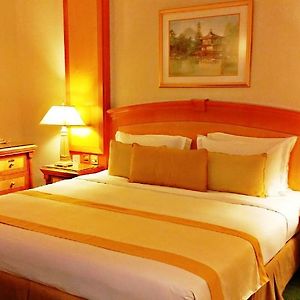 Deluxe Zimmer mit Kingsize-Bett